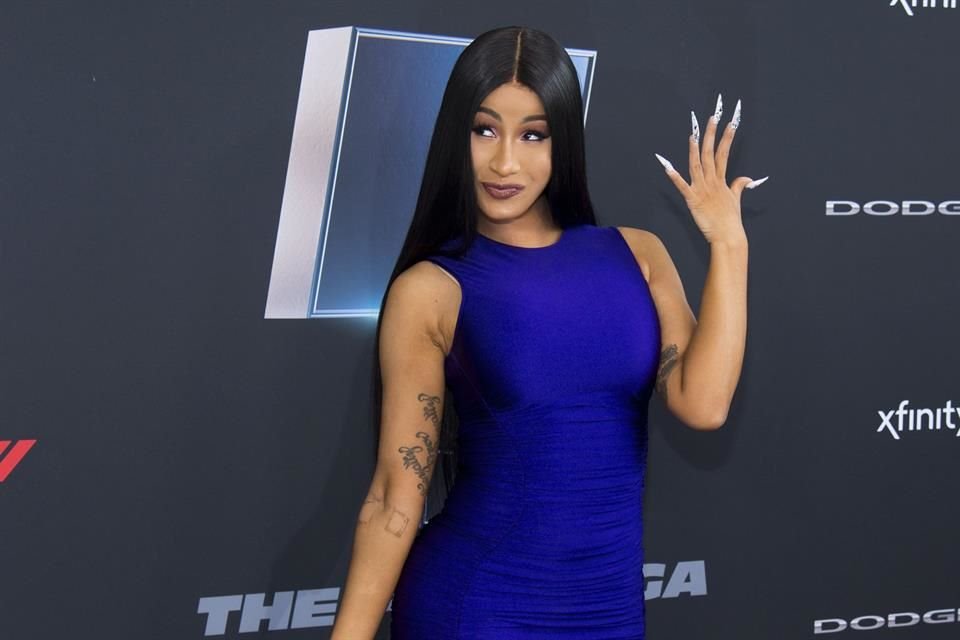 Cardi B prometió que las ganancias que obtenga por el remix que le hicieron por su video sobre el coronavirus serán donadas a personas que lo necesiten por la enfermedad.