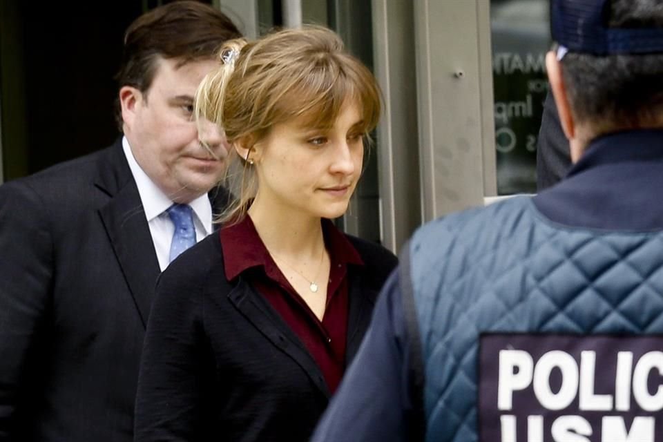 Allison Mack se hizo popular por su papel de Chloe en la serie 'Smallville'.