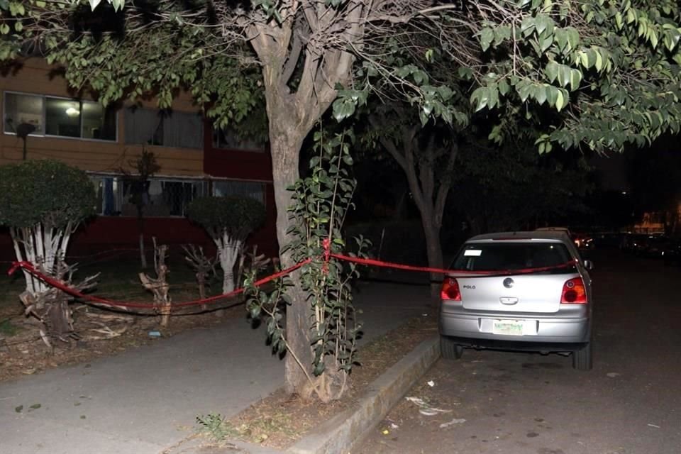 Servicios Periciales llegaron al lugar para realizar las diligencias del hallazgo del cuerpo femenino, del que hasta el momento no habían proporcionado las características.