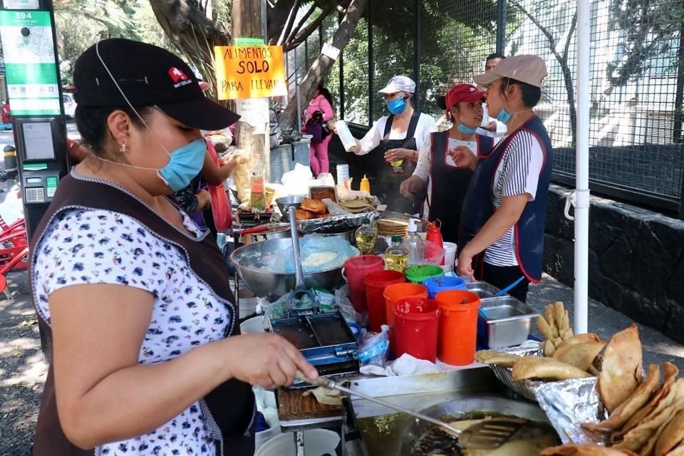 Quienes laboran en el comercio en vía pública serán los primeros en resentir las acciones de aislamiento contra el Covid-19.