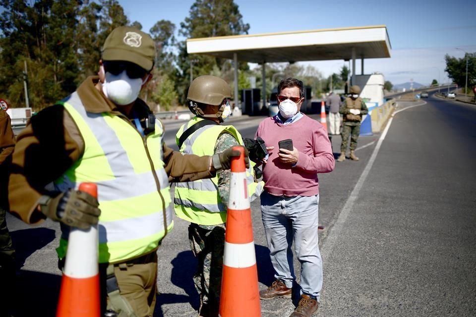 Países de América Latina aplican medidas para evitar contagios de Covid-19 como aplazar cuarentenas, suspender clases y toques de queda.