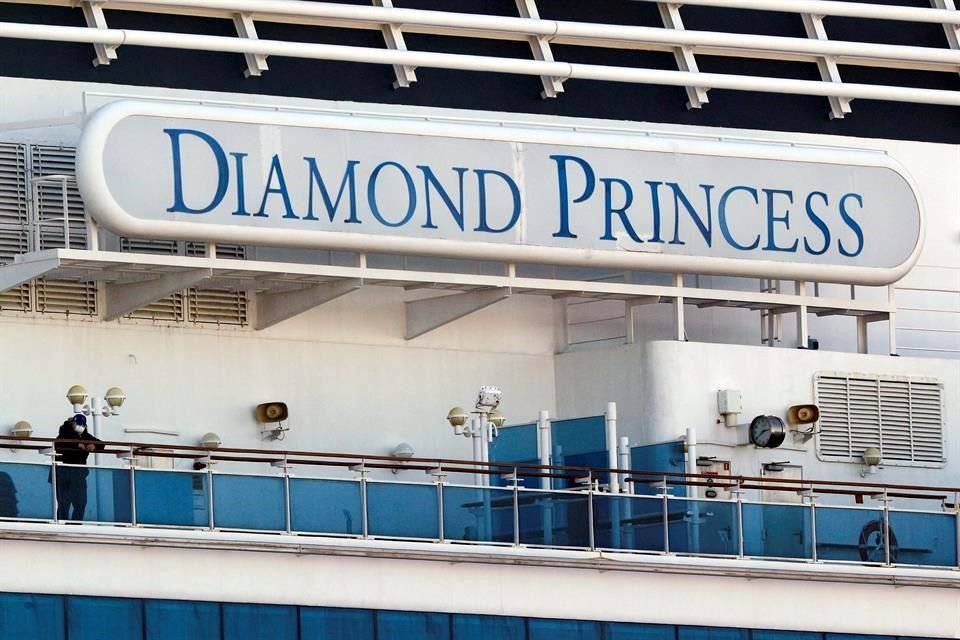 El Diamond Princess estuvo anclado durante semanas en las costas de Yokohama, Japón.