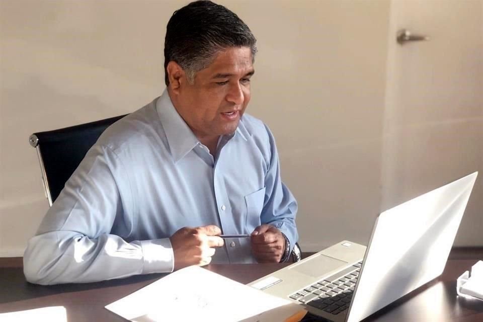 Víctor Fuentes, ex Alcalde de San Nicolás.