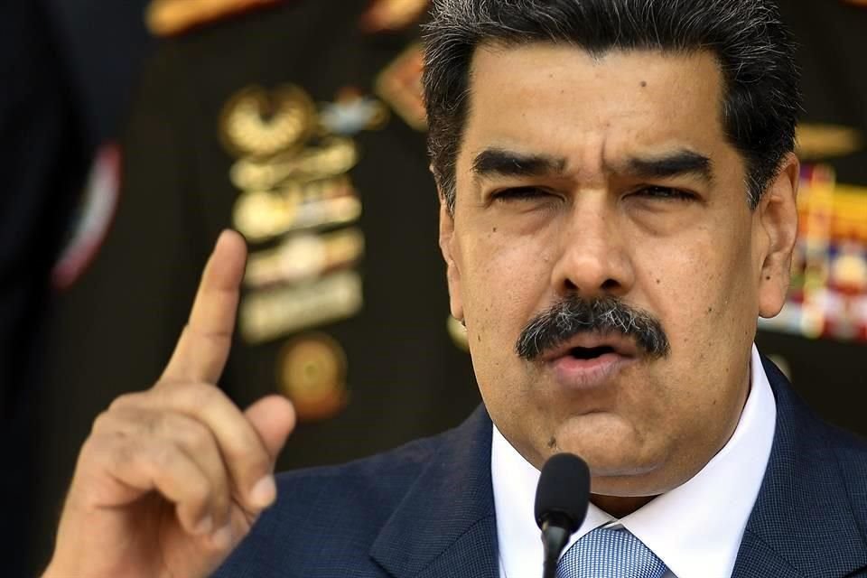 Estados Unidos acusó formalmente al Presidente venezolano Nicolás Maduro por narcotráfico y narcoterrorismo y ofreció Dls. 15 millones por él.