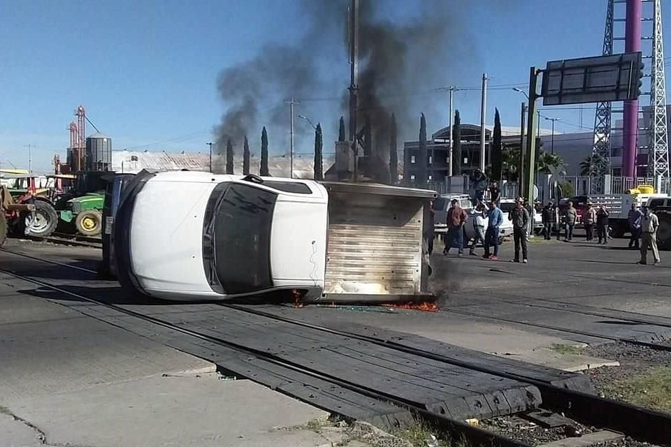 El Gobierno de Chihuahua condenó la extracción del agua, acto que consideró ilegal e insensible.