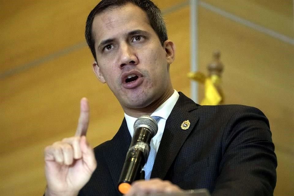 La Fiscalía General de Venezuela anunció que abrió una investigación al líder opositor Juan Guaidó y lo acusa de un intento de golpe de Estado.