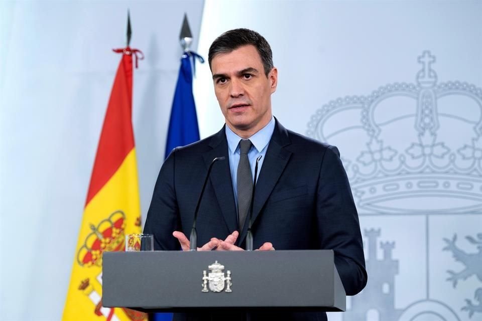 Pedro Sánchez haciendo el anuncio de las nuevas restricciones.