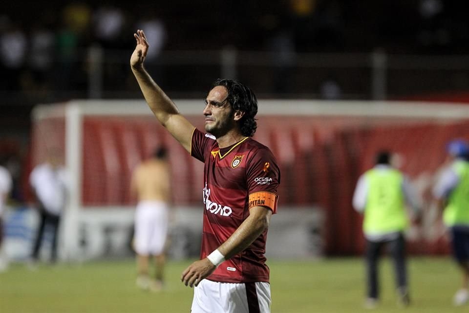 El 28 de abril de 2012 fue el último partido de Tecos en Primera División; Juan Carlos Leaño salió de la cancha en medio de un llanto incontenible.