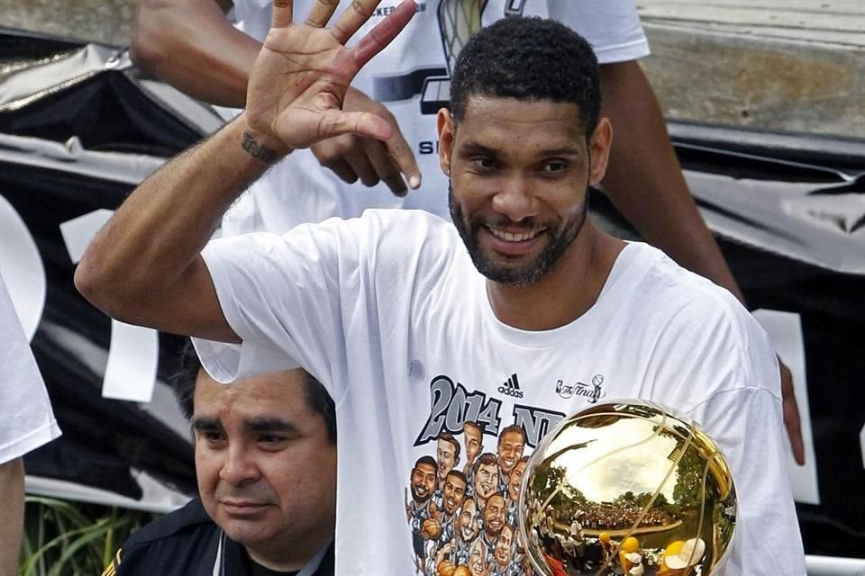 Tim Duncan es otro de los ex jugadores que podrían ser anunciados.