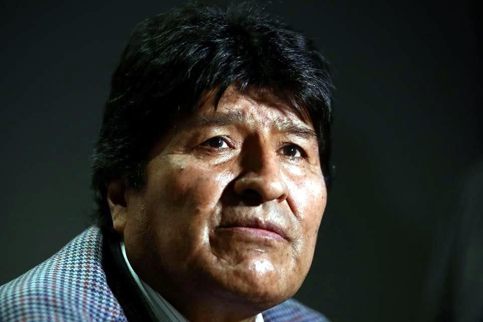 Tras la crisis, y temiendo por su vida, Evo Morales huyo de Bolivia hacia México, para luego ir a Argentina.