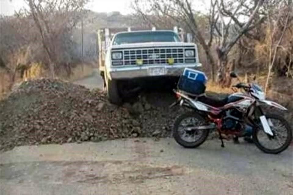En algunos municipios los caminos fueron cerrados para evitar brotes del Covid-19.