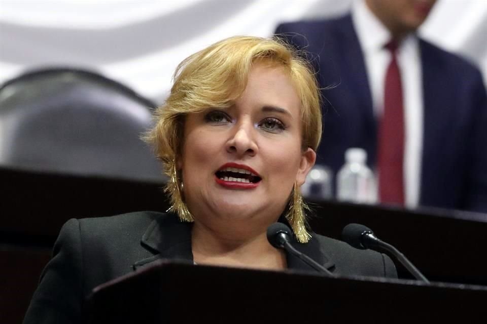 Mónica Bautista,  secretaria de la Mesa Directiva de la Cámara de Diputados.