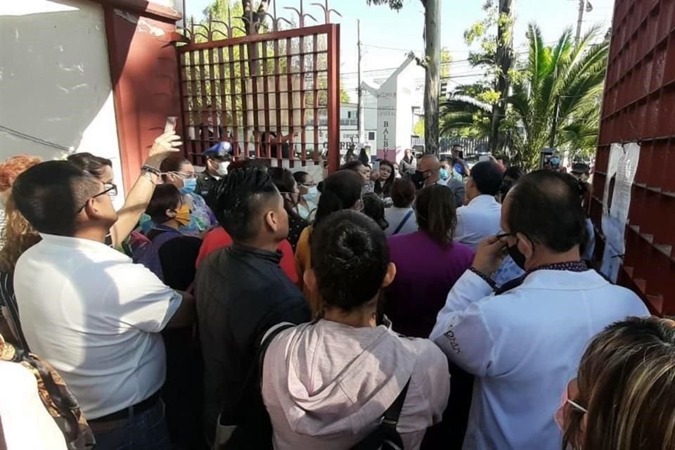 Por lo menos en el Hospital Balbuena, en cambio, el panorama no luce alentador. 