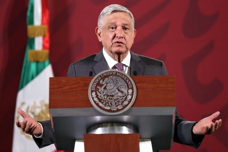 AMLO ofreció a los 'conservadores' que la revocación de mandato no sea en el 2022, sino el mismo día de las elecciones del 2021.