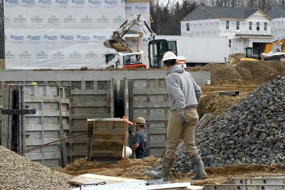 La construcción de unidades unifamiliares cayó 17.5 por ciento en marzo.