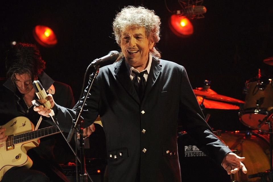 Bob Dylan publicó su nueva canción  'I Contain Multitudes' en menos de un mes de haber lanzado otro tema.