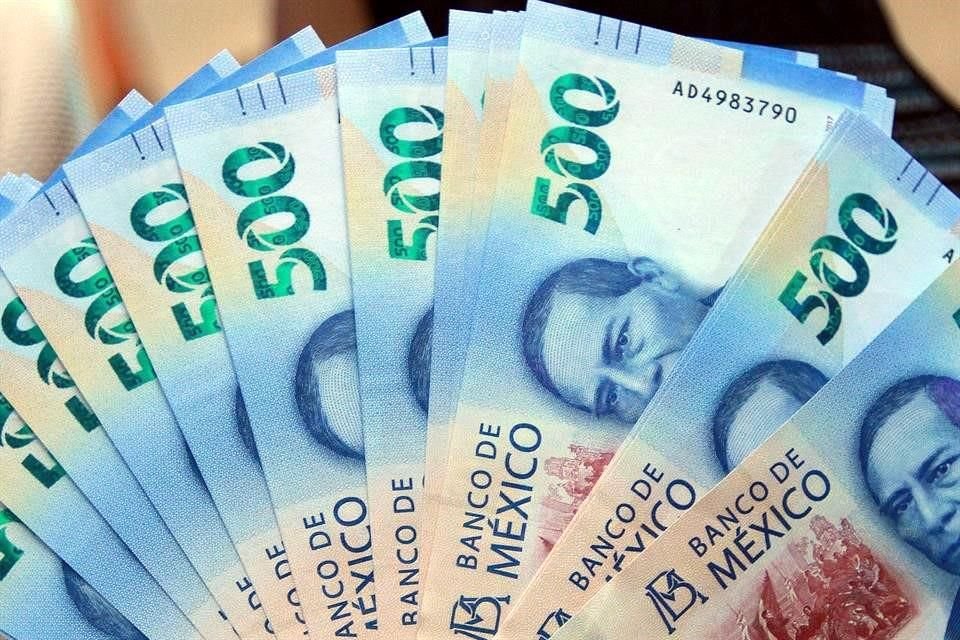 A pesar del menor dinamismo de la economía, el Impuesto al Valor Agregado (IVA) se incrementó en 8.3 por ciento en abril.