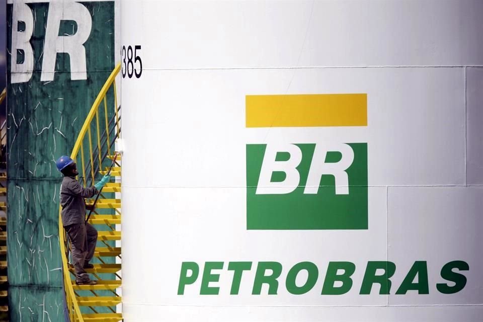 Petrobras dijo que pretende basar su crecimiento en la explotación y comercialización de activos de petróleo y gas de clase mundial, en aguas profundas y ultra-profundas.