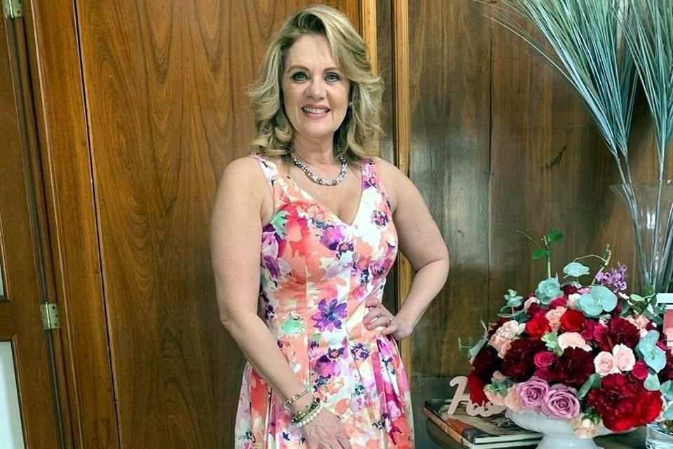 Con 5.5 millones de seguidores, Érika Buenfil es un hit en TikTok.