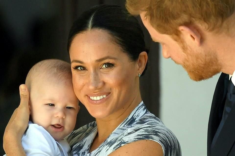 El Príncipe Enrique y Meghan Markle celebraron este miércoles el primer año de su hijo, Archie.