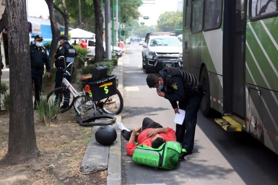 Tras el accidente, se movilizaron policías y una unidad de Protección Civil de la Alcaldía.