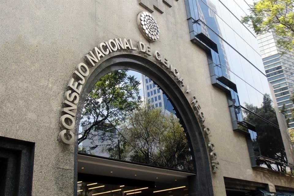 Conacyt reconoció que es oficial la petición que se realizó a varios integrantes del SNI para que se desprendieran de parte de sus ingresos en apoyo al combate a la pandemia de Covid-19.