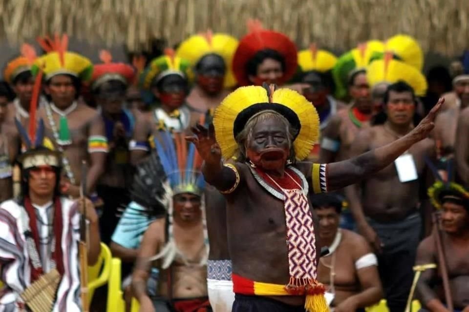 Cacique Raoni, líder de la tribu indígena Kayapo del estado Mato Grosso, en Brasil.