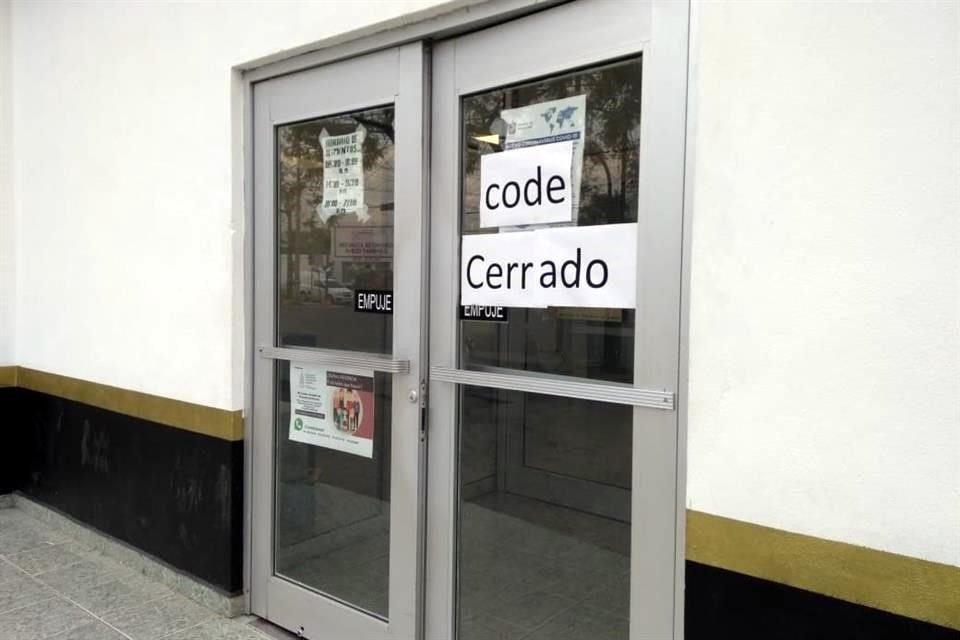 Fuentes de la Fiscalía confirmaron que desde ayer la oficina fue cerrada y se aisló al personal luego de que había sospechas de contagio en los funcionarios de estas instalaciones.