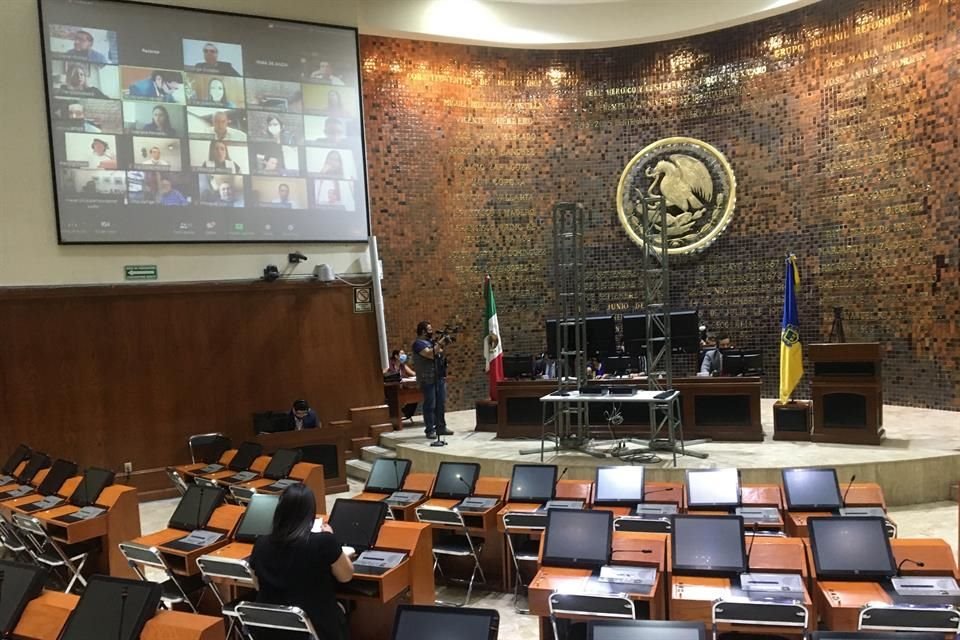 Este viernes los diputados discutirán en el Pleno la petición de deuda del Gobierno estatal.