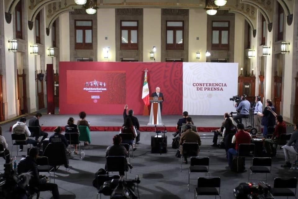 Tras varios meses de críticas públicas a indicadores internacionales como el crecimiento económico y hasta la medición del PIB, el Mandatario informó que ya prepara su propia medición.