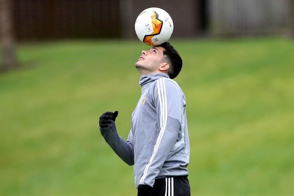 Raúl Jiménez y su equipo ya trabajan para regresar a la actividad en la Premier League.