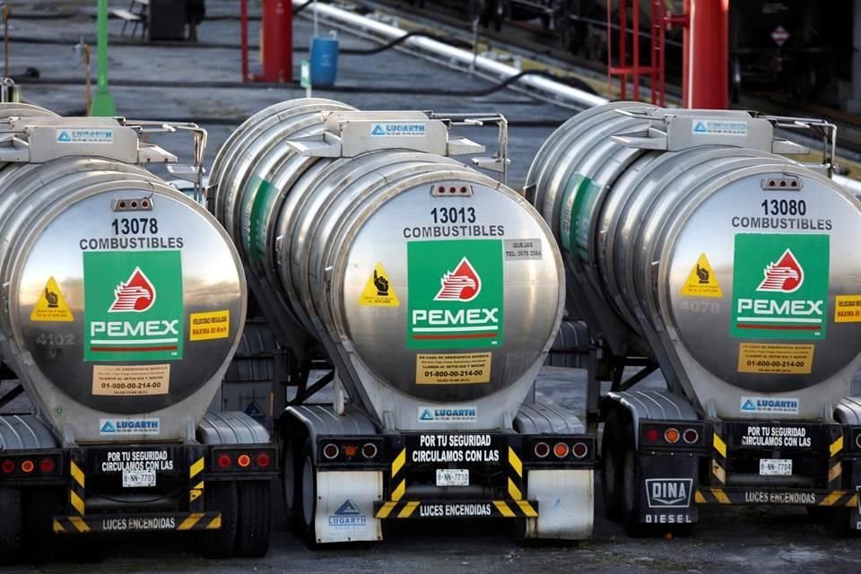 El volumen de ventas de gasolina y diesel de Pemex cayó en el segundo trimestre 34.6 por ciento.