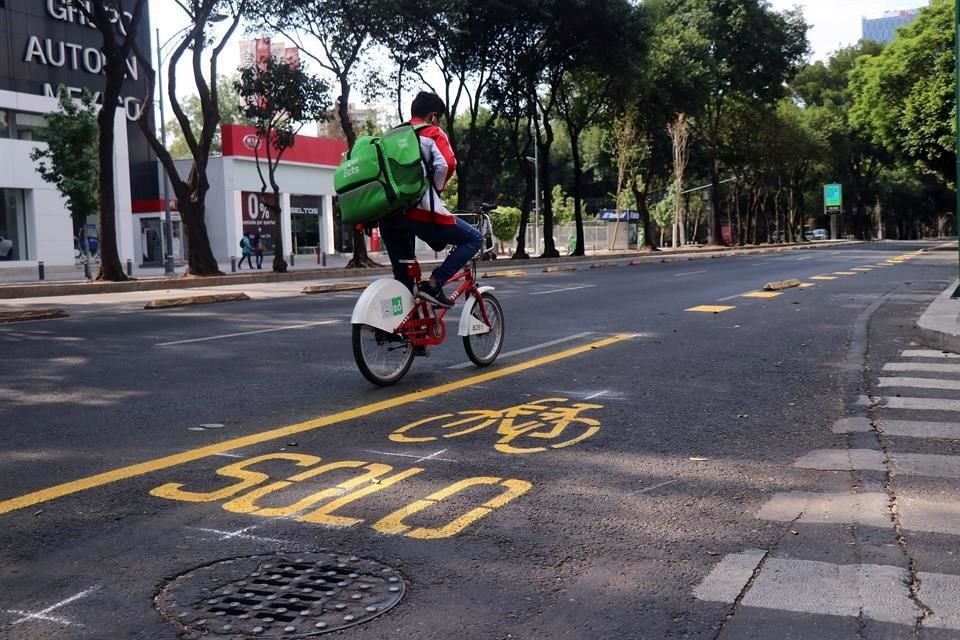 'La bicicleta no solo es complementaria a transporte público, sino que en algunos casos pueda sustituir viajes en transportes motorizados', abundó el diputado de Morena, Miguel Ángel Macedo. 