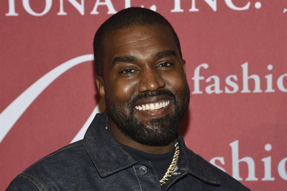 Kanye West se quedó con el primer puesto de los músicos mejor pagados del 2020 de un listado de Forbes al amasar una fortuna de 170 millones de dólares.