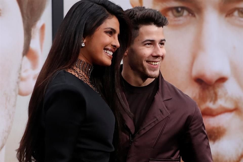 Nick Jonas pidió a sus fans en su anuncio en Twitter que tomen acción para luchar contra el racismo sistémico, la intolerancia y la exclusión.