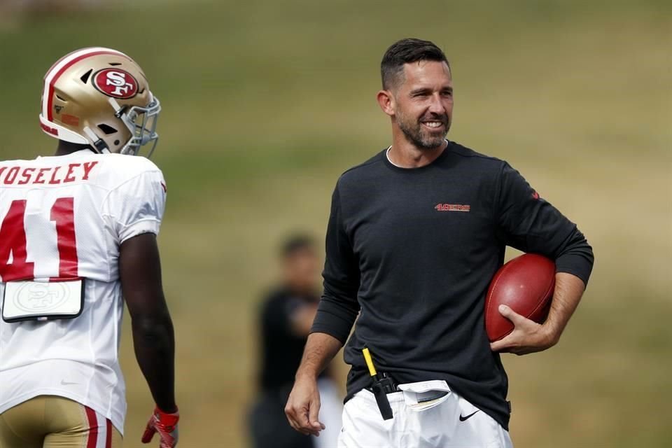 Kyle Shanahan resaltó la protesta de Colin Kaepernick en 2016.
