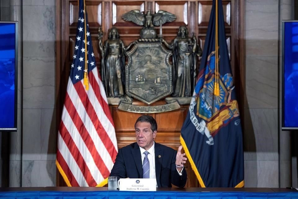 Cuomo señaló que una de las principales reformas incluirá la anulación de la ley que mantiene secretos los historiales de abusos por parte de policías.