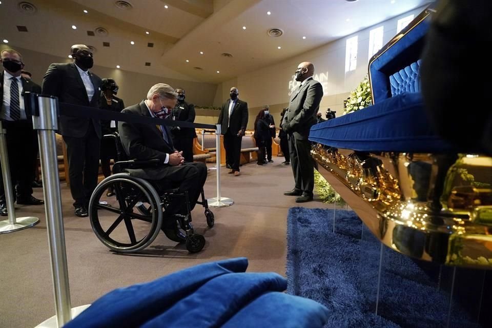 El Gobernador de Texas, Greg Abbott, acudió a la ceremonia.