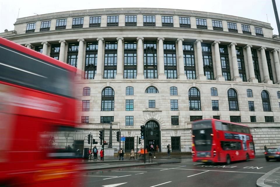 Edificio de Unilever en el centro de Londres, Inglaterra.