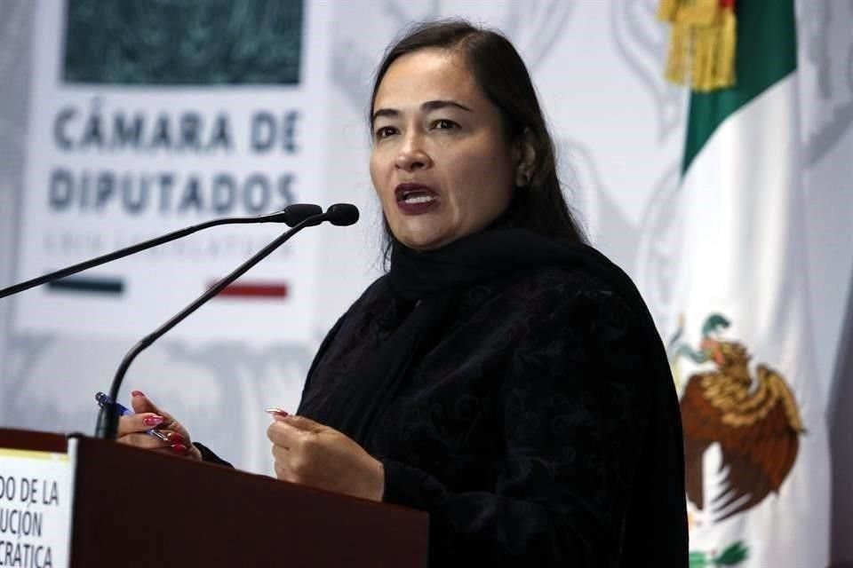 Verónica Juárez Piña, coordinadora de la bancada del PRD en la Cámara de Diputados.