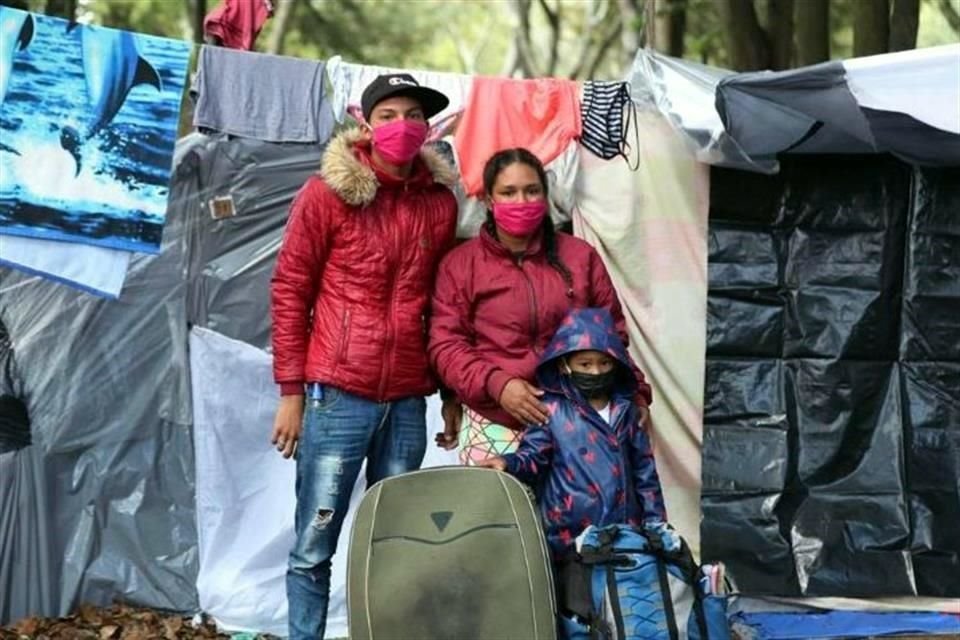 Desde hace semanas, miles de venezolanos que han perdido sus empleos a causa de la pandemia de Covid-19 no han podido volver a su país por el cierre de fronteras.