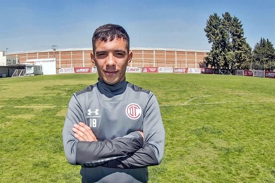 Leo regresó a México, pero los Tigres lo prestaron al Toluca, en un préstamo por un año sin opción a compra.