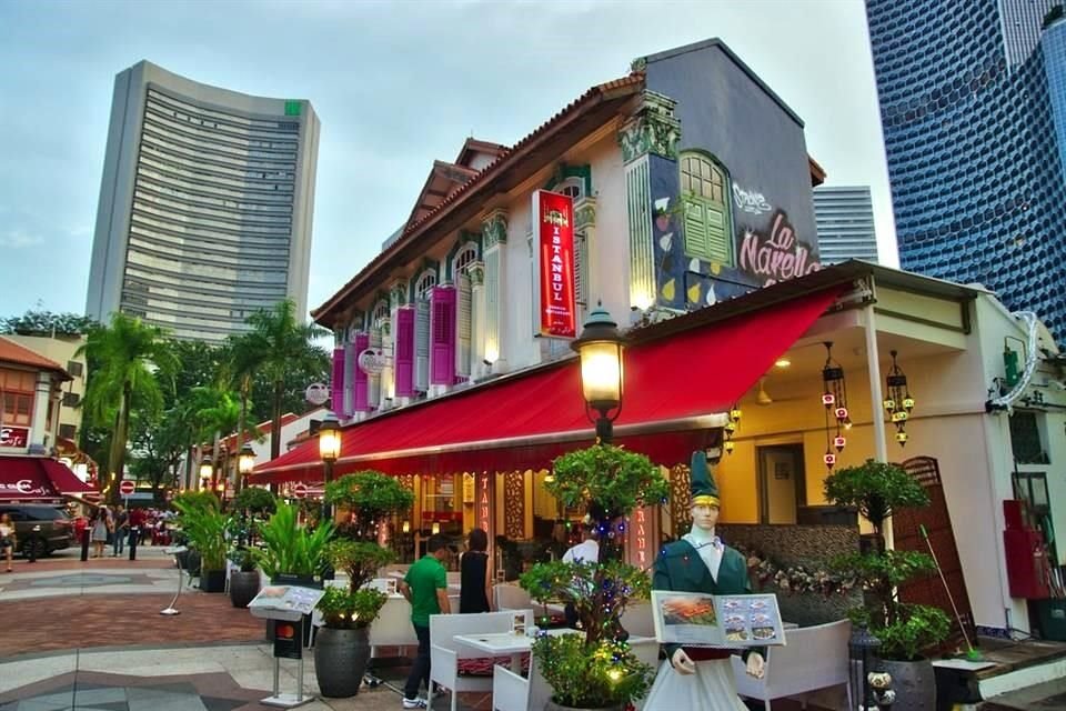 El acceso a bares y restaurantes en Singapur estará condicionado por controles de temperatura.