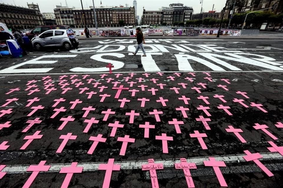 Los inconformes llevan poco más de dose semanas de plantón afuera de la sede de Gobierno.