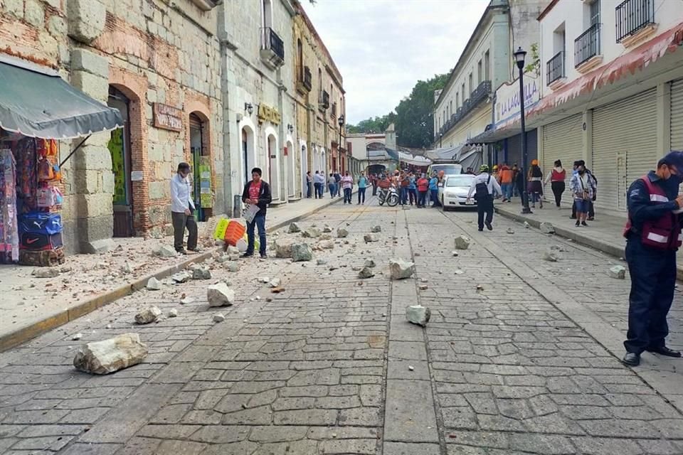 La capital se encuentra sin energía eléctrica ni cobertura de telefonía celular.