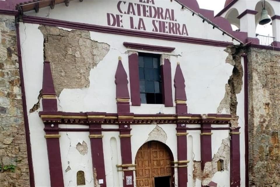'La Catedral de La Sierra' resultó afectada en su estructura.