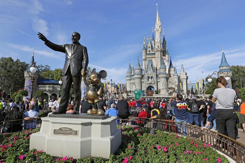 Los firmantes de una petición en Change.org pidieron a Walt Disney Company que aplace la apertura de Walt Disney World en Orlando, Florida, por el incremento de casos de coronavirus en el estado.