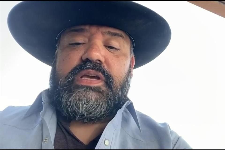 Ricky Muñoz, vocalista de Intocable, dio la noticia a través de Instagram.