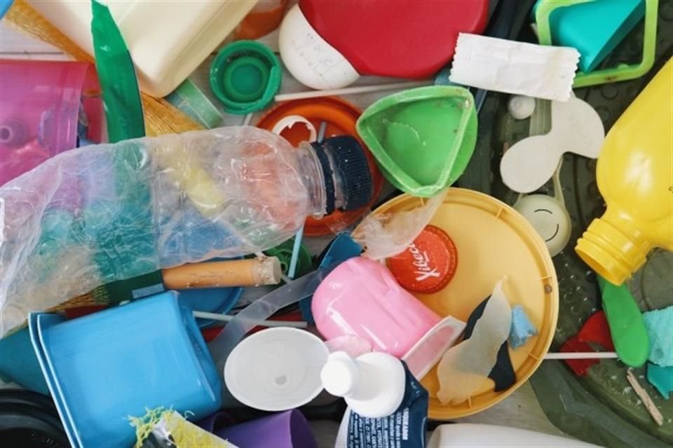 Pese a las condiciones sanitarias, el Gobierno local no dará marcha atrás a dicha prohibición de plásticos de un sólo uso.