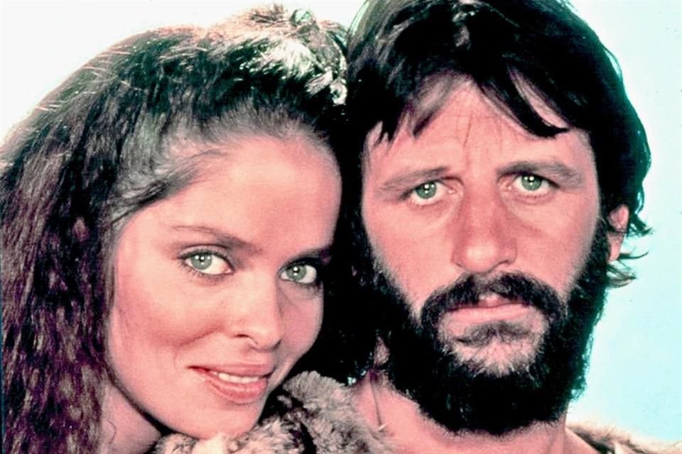 En 1981 filmó en México 'El Cavernícola' y actuó con Barbara Bach, su futura esposa.